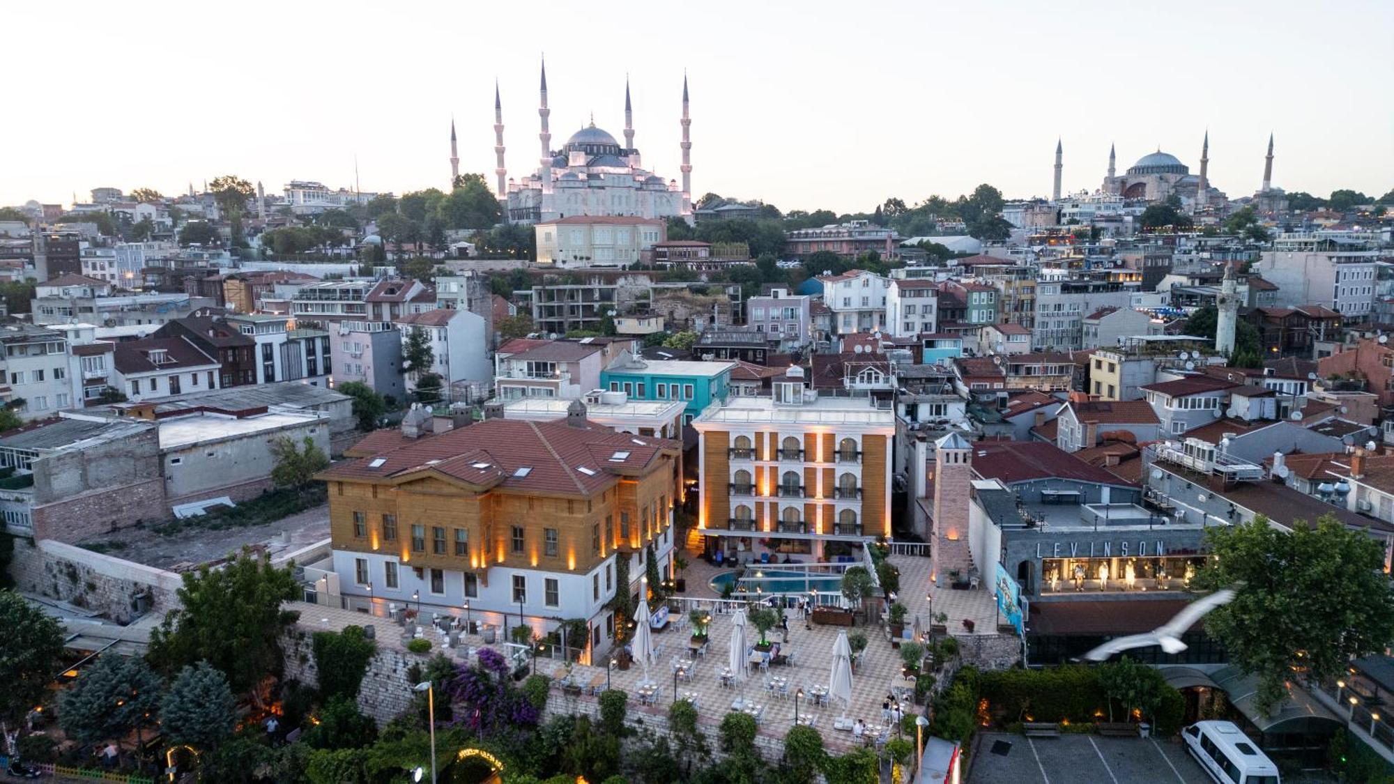 Seven Hills Palace & Spa Estambul Exterior foto