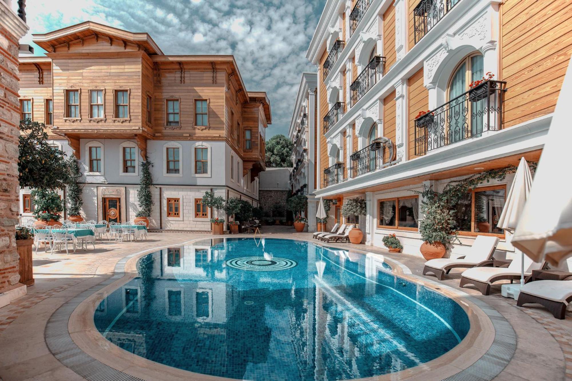 Seven Hills Palace & Spa Estambul Exterior foto